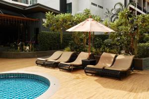 Πισίνα στο ή κοντά στο Comfy 1-BR WeKata condo, 5 min to Kata beach