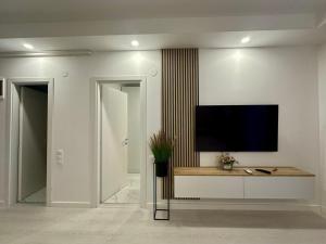 Μια τηλεόραση ή/και κέντρο ψυχαγωγίας στο Orion Studio #cosmopolis