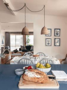 Φαγητό σε αυτή η παραθεριστική κατοικία ή κάπου εκεί κοντά