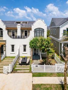 Budova, kde se vila nachází