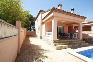 Bazén v ubytování Villa Fatima nebo v jeho okolí