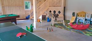 Biliár nebo kulečník v ubytování Ferienbauernhof Mehlbach