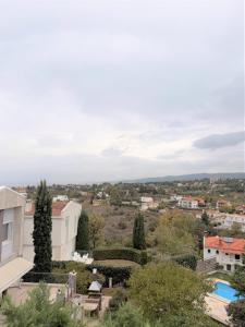 Blick auf die Stadt vom Haus aus in der Unterkunft Panorama Sunvilles Apartment 6 in Thessaloniki