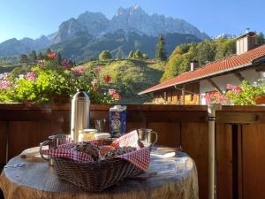 Γενική θέα στο βουνό ή θέα στο βουνό από  αυτό το διαμέρισμα +3 φωτογραφίες