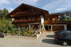 Το κτήριο όπου στεγάζεται  το διαμέρισμα