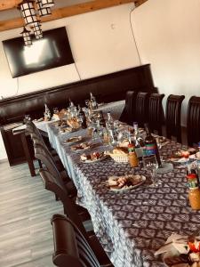 Φαγητό σε αυτός ο ξενώνας ή κάπου εκεί κοντά