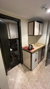 Kuchyň nebo kuchyňský kout v ubytování درة الجوار