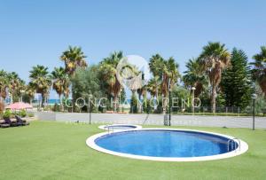 Bazén v ubytování Vila Dorpesa X-CM nebo v jeho okolí