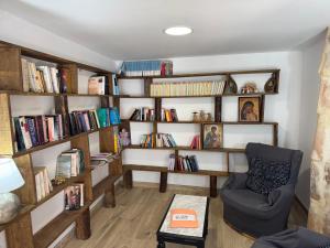 Posezení v ubytování LA CASA BLANCA, Padilla de Hita