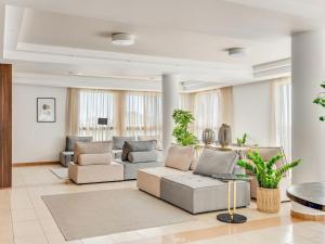 Posezení v ubytování Sanders Solemare By the Sea