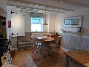 Köök või kööginurk majutusasutuses Hillside Cottage