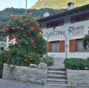 Γενική θέα στο βουνό ή θέα στο βουνό από  αυτό το κατάλυμα σε φάρμα