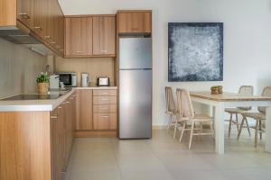 Gallery image of Meliti Waterfront Suites in Karavomylos