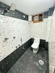 Un baño de Bhargavi homes