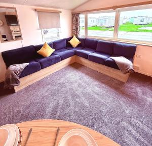 Χώρος καθιστικού στο The Eden - Camber Sands Cosy Spacious Caravan