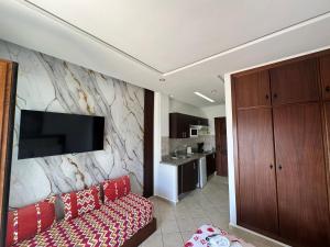 Μια τηλεόραση ή/και κέντρο ψυχαγωγίας στο BEST DREAM Spot