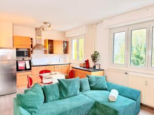 Kuchyň nebo kuchyňský kout v ubytování Cocon du Quai - Proche marché de Noël