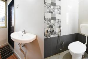 zwei Bilder eines Badezimmers mit Toilette und Waschbecken in der Unterkunft FabHotel World King in Pune + 19 Fotos