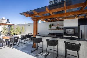 Balkón nebo terasa v ubytování MHFs - Apts Variados em Prédio com Vista para o Mar em Itapema