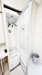 Ванная комната в 미소 하우스, 대전시청역 도보2분 둔산동 번화가 신축