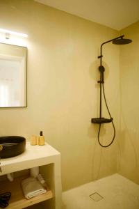 Ảnh trong thư viện ảnh của The endless blue hide out ở Ios Chora