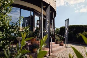 Κήπος έξω από το Tennis- und Freizeitzentrum Neudörfl