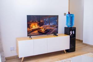 Μια τηλεόραση ή/και κέντρο ψυχαγωγίας στο Moonlight mirage