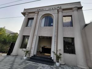 Η πρόσοψη ή η είσοδος του HOTEL O ROYAL MENOR