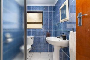 Et badeværelse på Samos Retreat + 21 billeder