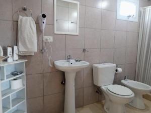 Ένα μπάνιο στο Cabañas Aluen +20 φωτογραφίες