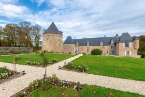 Κήπος έξω από το Château de Marigny - Piscine Privée 8000m2 Jardin