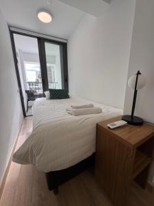 Postel nebo postele na pokoji v ubytování Luxury Maisonette 200 Meter to Sea