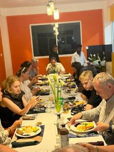 Επισκέπτες που μένουν στο Singing hills hotel