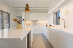 Η κουζίνα ή μικρή κουζίνα στο Prospect House Antiparos