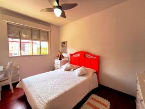 Postel nebo postele na pokoji v ubytování Quarto ao lado da Igreja Matriz, cidade do Cristo