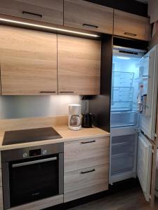 Kuchyň nebo kuchyňský kout v ubytování Apartment 55m2 in Kemijärvi