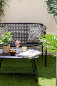 Vườn quanh Hôtel Eiffel Saint Charles