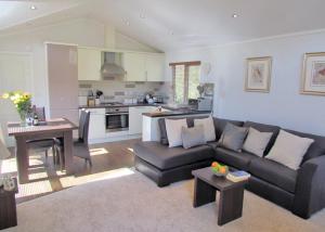 Kuchyň nebo kuchyňský kout v ubytování Herons Brook Retreat Lodges