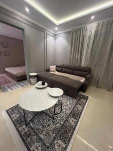 Gallery image of غرفة وصالة الجوري 1 ابواب ذكية in Dammam