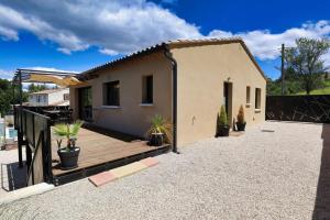 Το κτήριο όπου στεγάζεται  η βίλα