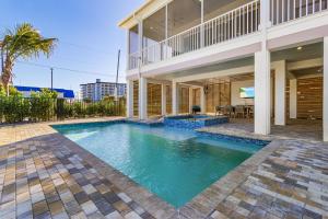 Πισίνα στο ή κοντά στο 211 Ostego - Island Time home