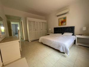 Φωτογραφία από το άλμπουμ του SS-819 AMWAJ 2Bedroom στο Σαρμ Ελ Σέιχ