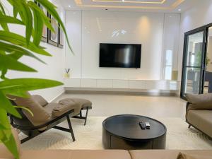 Gallery image of la Villa WOOR Saly Joseph in Mbour