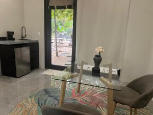 O zonă de relaxare la Puerta Negra +50 fotografii