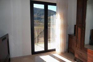 Nespecifikovaný výhled na hory nebo výhled na hory při pohledu z apartmánu