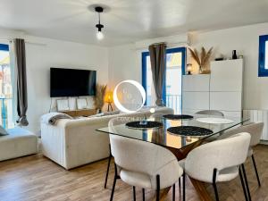 TV/trung tâm giải trí tại COC - La Dune