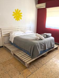 Postel nebo postele na pokoji v ubytování Montevideo