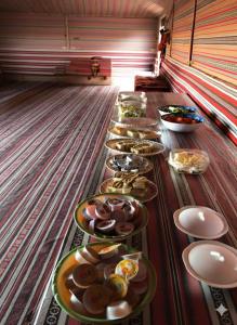 Jídlo v luxury tent nebo okolí