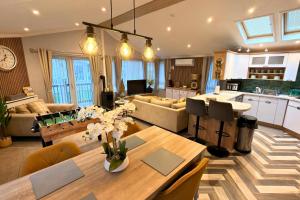 Kuchyň nebo kuchyňský kout v ubytování Vintage 95 - Southview Holiday Park Skegness