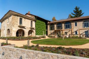 Κήπος έξω από το Borgo Luna Rossa